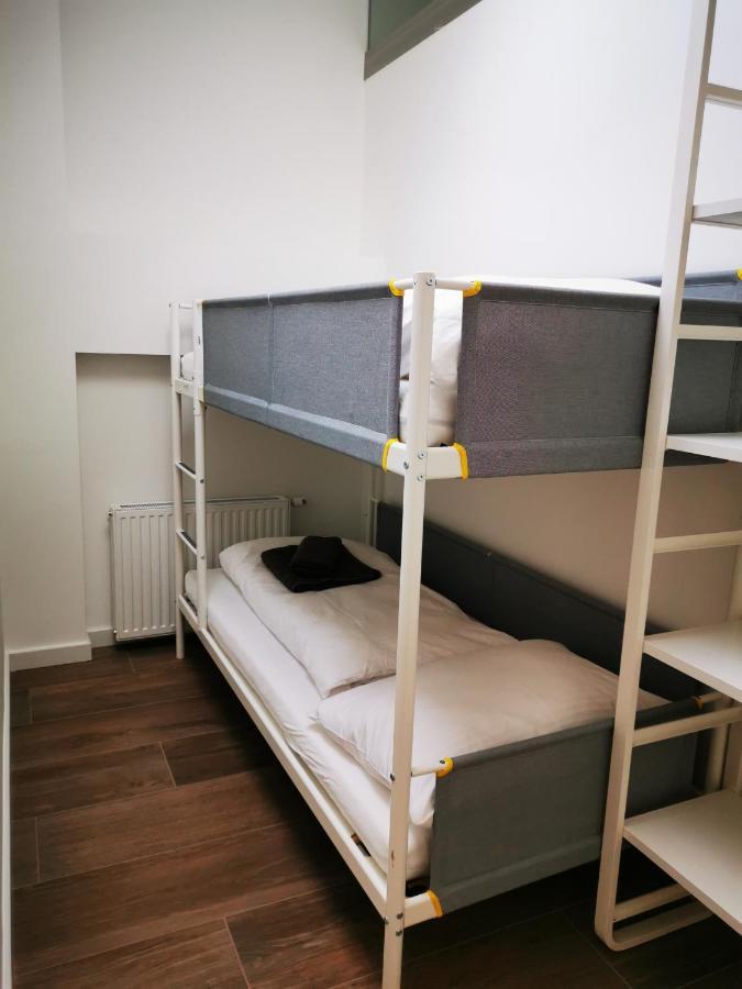 Sissi Apartments Achau Esterno foto